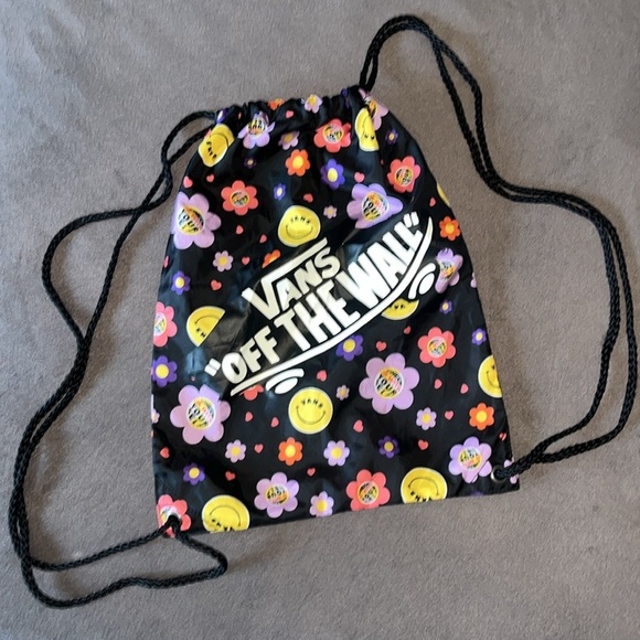 VANS Benched Bag Drawstring Backpack Unisex Shoulder Bag Black Floral Smiley - Picture 1 of 11